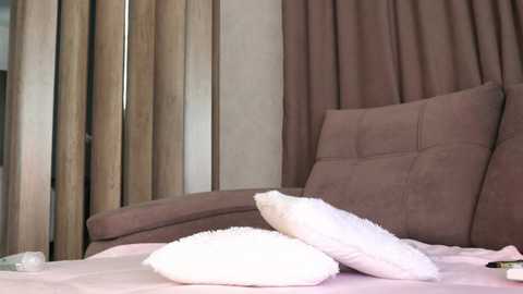 nana_wilson free recording from 2025-12-24 03:43:00