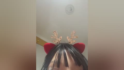 yiyi_707 free recording from 2025-12-24 03:02:00