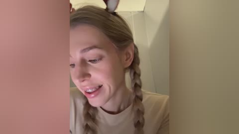 kira_mia free recording from 2025-12-25 17:00:00