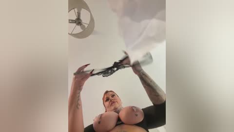 krysstal003 free recording from 2025-12-25 17:00:00