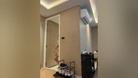 angelinateller free recording from 2025-12-26 00:25:00