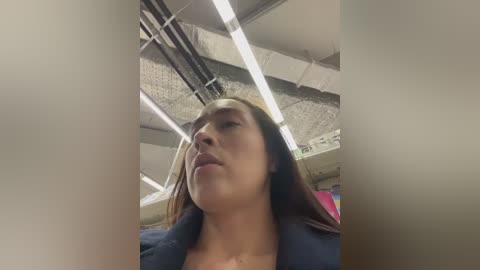 holly_play free recording from 2025-12-26 00:25:00