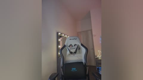 janylunaa free recording from 2025-12-26 00:05:00