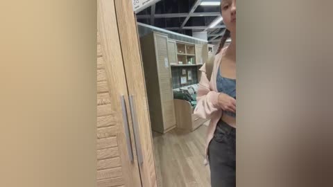 lia__love free recording from 2025-12-26 01:43:00