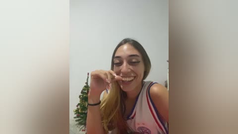 loirinhaaa free recording from 2025-12-26 00:05:00