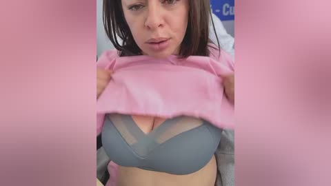 nathalia_28_ free recording from 2025-12-26 00:25:00