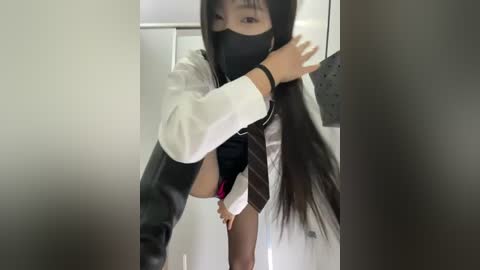 xiao_lin free recording from 2025-12-26 00:45:00