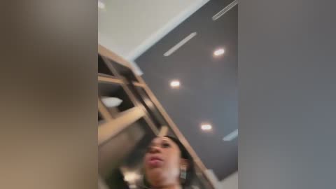 belle___ free recording from 2025-12-27 00:14:00