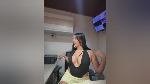 sofia_collins_ free recording from 2025-12-27 00:04:00