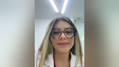 alicee16 free recording from 2025-12-28 00:09:00