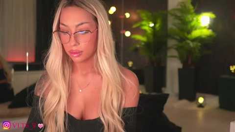 angel_barbie free recording from 2025-12-28 00:13:00