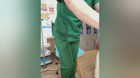 clinic_sexy free recording from 2025-12-28 00:28:00