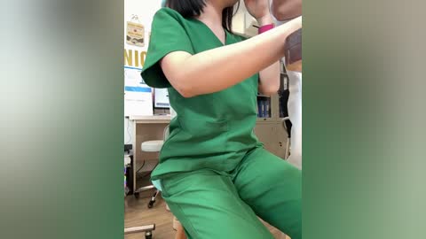 clinic_sexy free recording from 2025-12-28 00:28:00