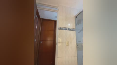 bunny_sexy01 free recording from 2025-12-29 01:17:00