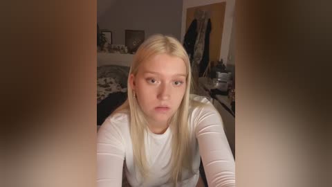 emmipemmi free recording from 2025-12-29 01:17:00