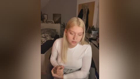 emmipemmi free recording from 2025-12-29 01:17:00