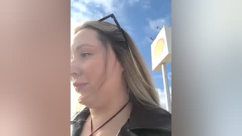 mona_plus free recording from 2025-12-29 01:17:00