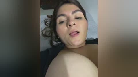 rosaliavicky free recording from 2025-12-29 01:17:00