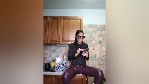 sexy7883 free recording from 2025-12-29 01:17:00