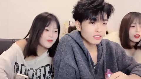 zhouzhou_yc free recording from 2025-12-29 00:17:00