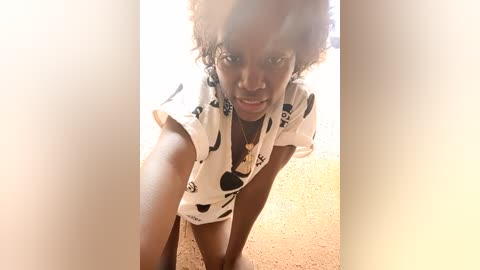 petite_li free recording from 2025-12-30 00:02:00