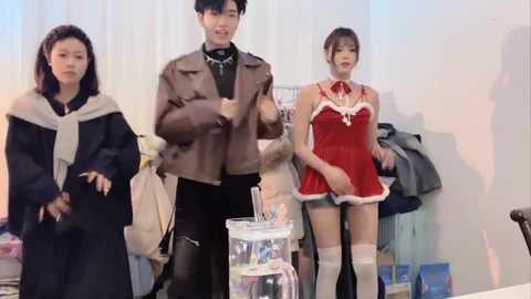 zhouzhou_yc free recording from 2025-12-30 00:18:00