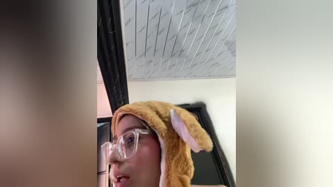 ary_18 free recording from 2025-12-31 00:09:00