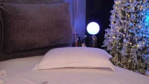 rikka_moore free recording from 2025-12-31 00:10:00