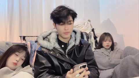 zhouzhou_yc free recording from 2025-12-31 00:09:00