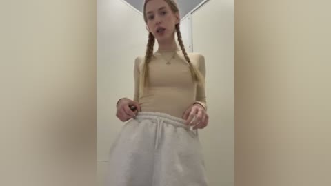 kira_mia free recording from 2026-01-02 00:20:00