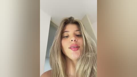 _alicee_1 free recording from 2026-01-03 00:02:00