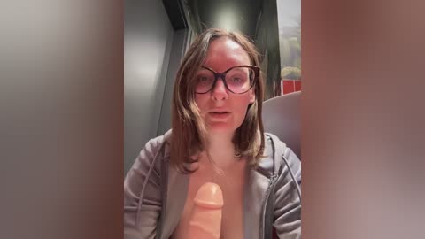 the_snowwhitee free recording from 2026-01-05 00:02:00