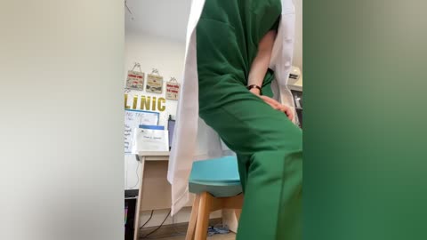 clinic_sexy free recording from 2026-01-05 00:12:00