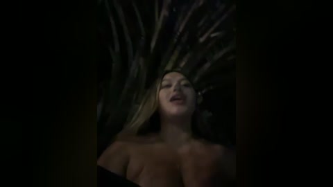 lunablossom_ free recording from 2026-01-05 00:22:00