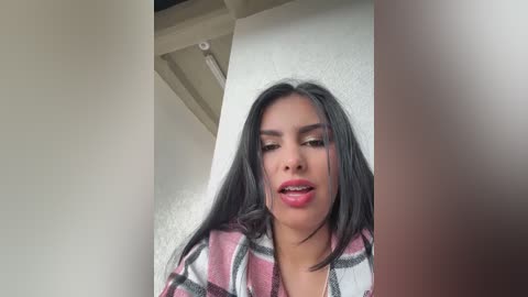 maddy_rouse_ free recording from 2026-01-05 00:04:00