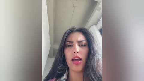 maddy_rouse_ free recording from 2026-01-05 00:04:00