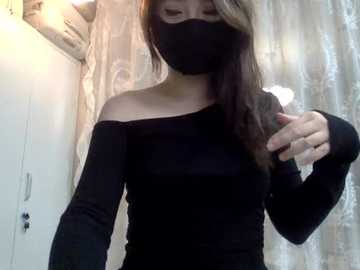 mia_8 free recording from 2026-01-05 00:18:00