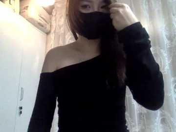 mia_8 free recording from 2026-01-05 00:18:00