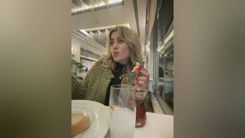 yaprakmericc free recording from 2026-01-05 00:04:00