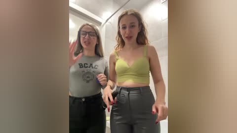 yourfavcouple_ free recording from 2026-01-06 00:25:00