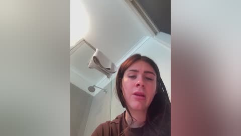 aus_queen free recording from 2026-01-06 01:05:00