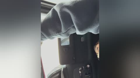 linh_2004 free recording from 2026-01-10 00:21:00