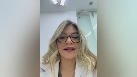 alicee16 free recording from 2026-01-11 00:33:00