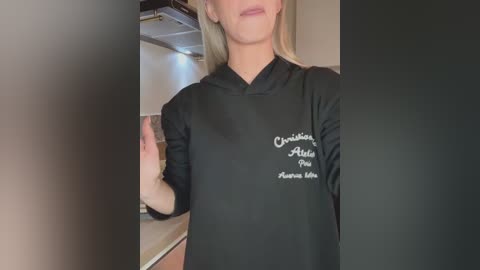 lola_tentatiion free recording from 2026-01-12 00:04:00