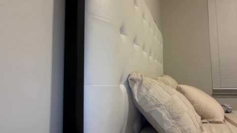 rosiecheeks_ free recording from 2026-01-13 00:33:00