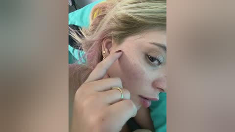 _alicee_1 free recording from 2026-01-14 00:21:00