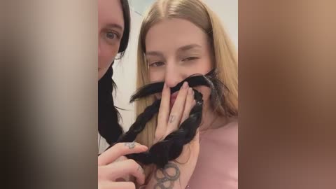 kira_mia free recording from 2026-01-15 00:04:00