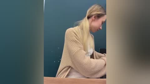 lia__love free recording from 2026-01-15 00:20:00