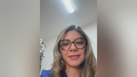 alicee16 free recording from 2026-01-16 00:41:00