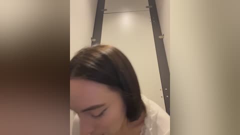 holly_play free recording from 2026-01-16 00:41:00